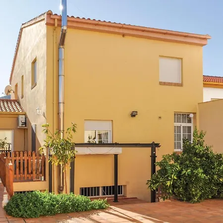 Cozy In Olivares With Outdoor Swimming Pool